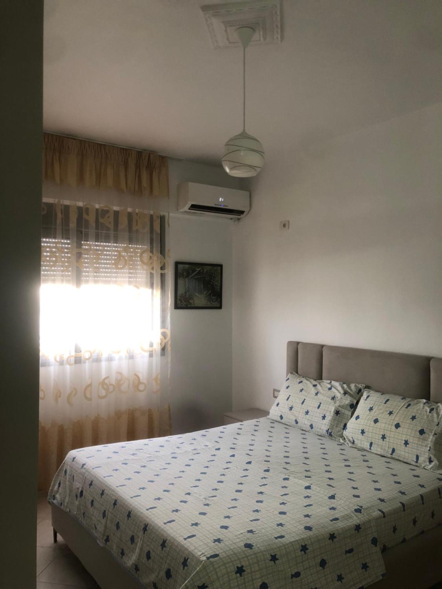 Apartamento Orest Vlorë